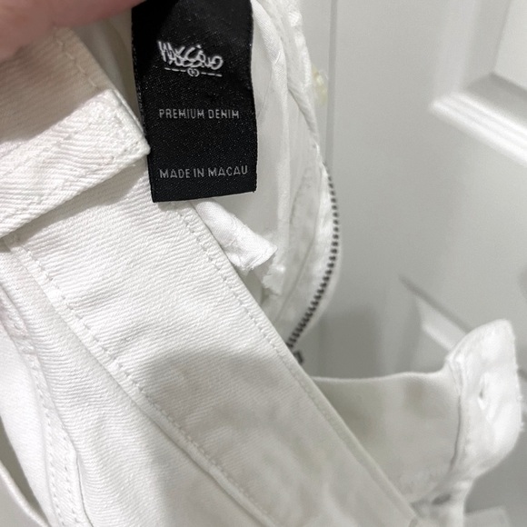 💛Bermuda Shorts💛 - Picture 8 of 11